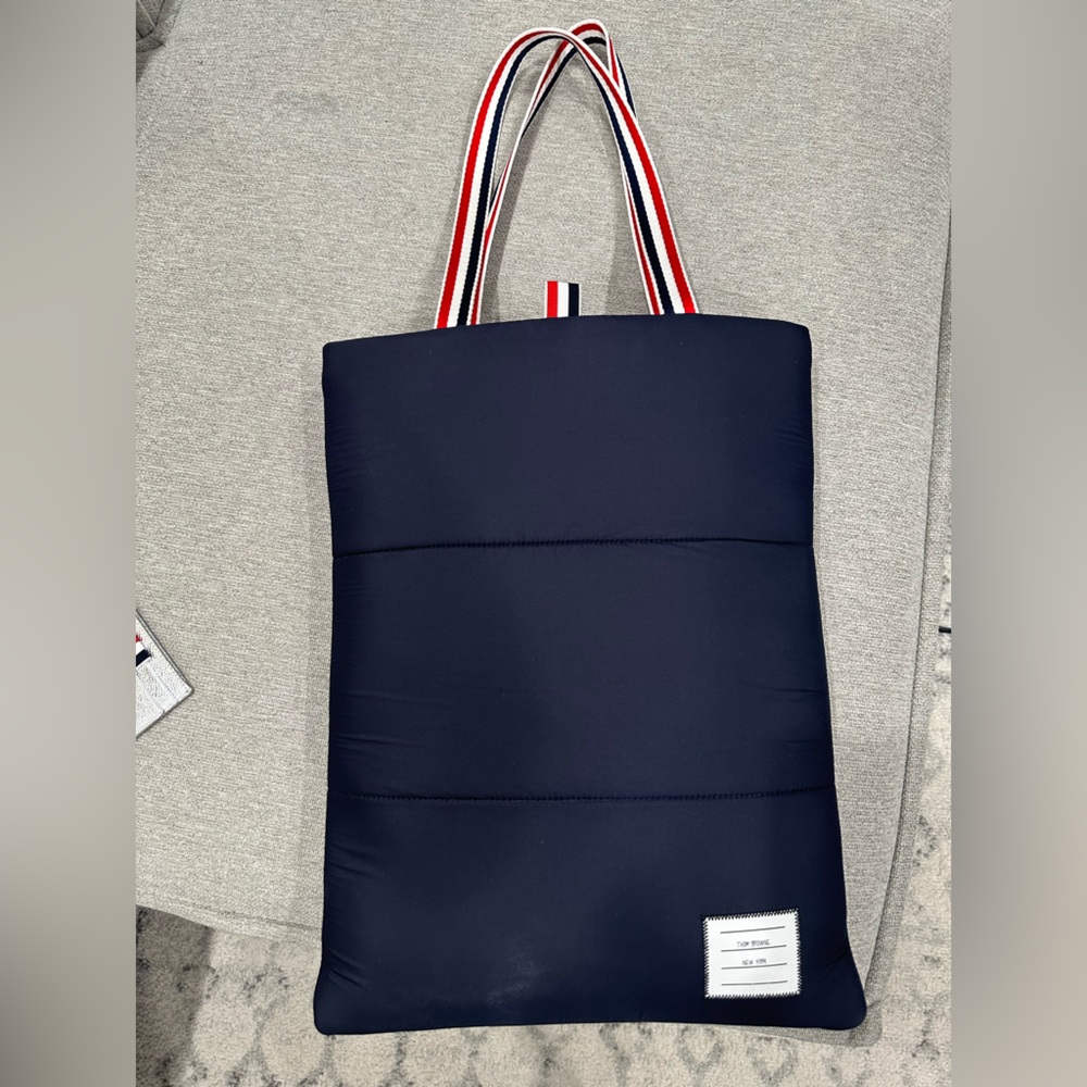 Thom Browne Puffer Flat Tote in Ultra Light Nylon Tech